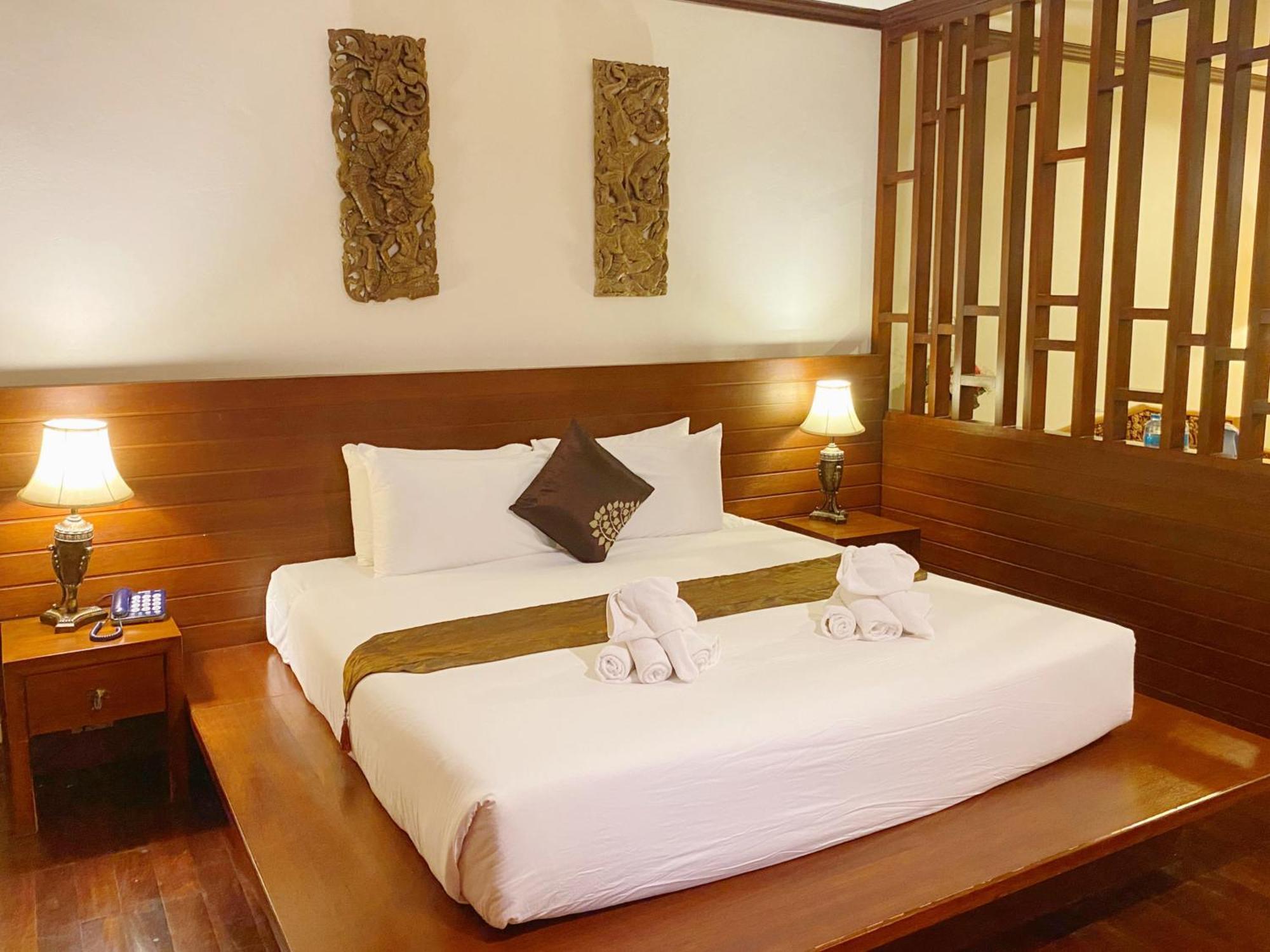 Arawan Riverside Hotel Pakse Exterior photo